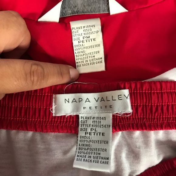 Napa Valley Petite Set Two Piece Women’s Size LP Color Red Jacket/Pants Set. - Picture 5 of 15